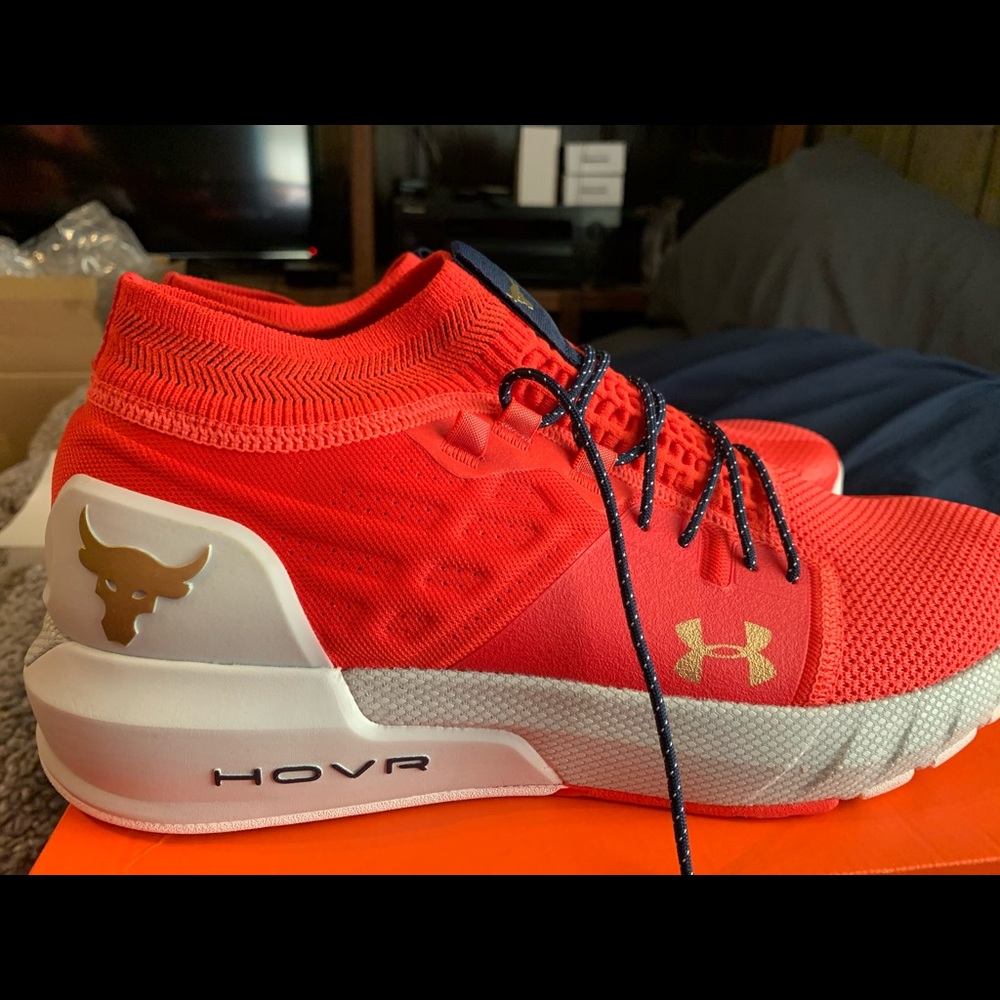 Brand New Never worn Under Armour Project Rock 2